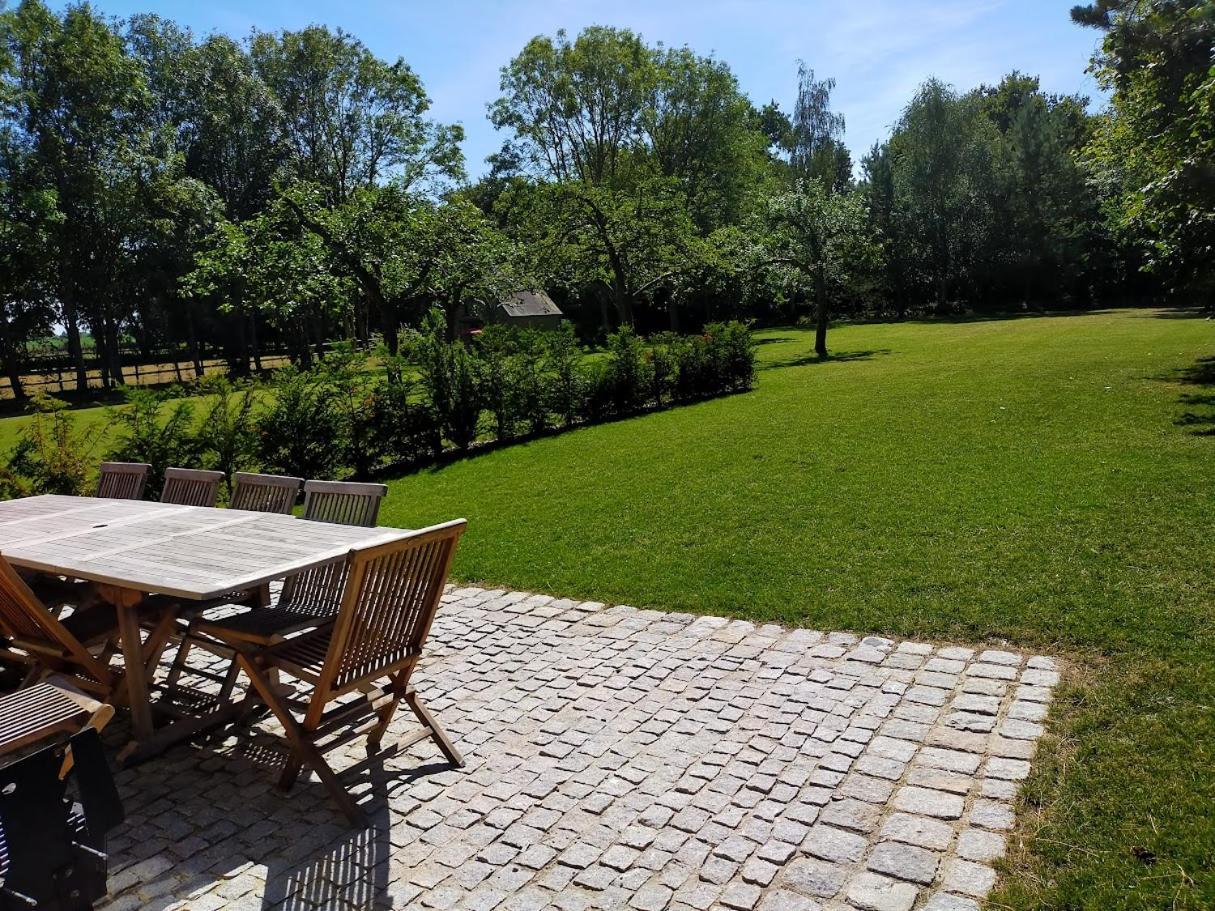 מלון Domaine Du Manoir De Vains מראה חיצוני תמונה