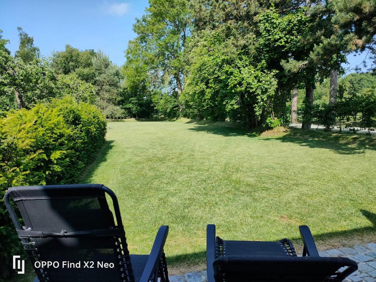 מלון Domaine Du Manoir De Vains מראה חיצוני תמונה