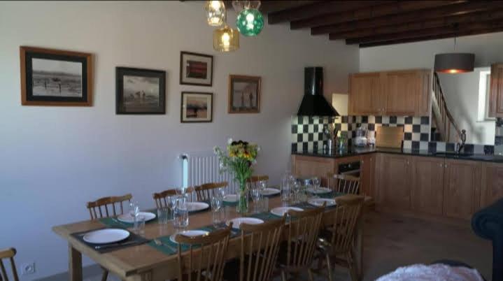 מלון Domaine Du Manoir De Vains מראה חיצוני תמונה
