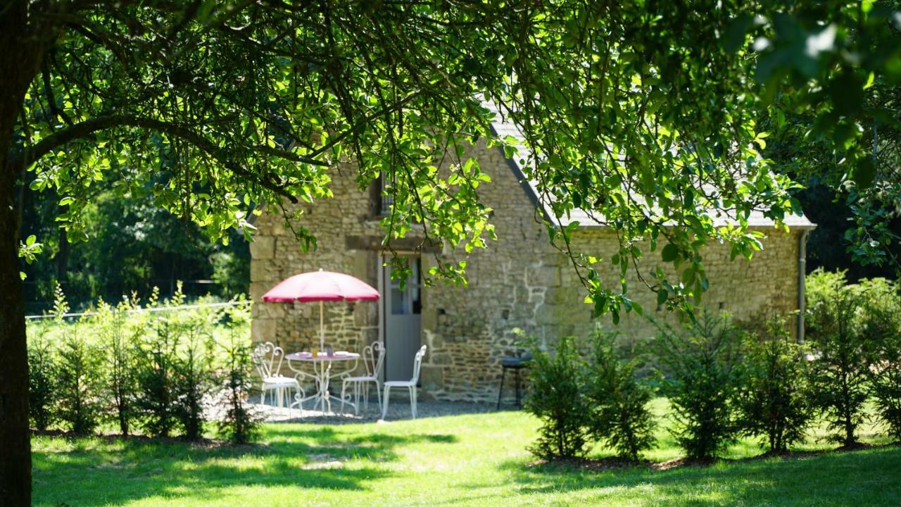 מלון Domaine Du Manoir De Vains מראה חיצוני תמונה